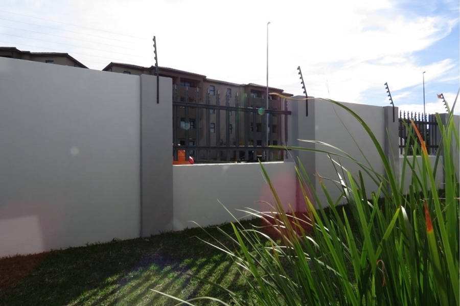To Let 2 Bedroom Property for Rent in Parklands Western Cape